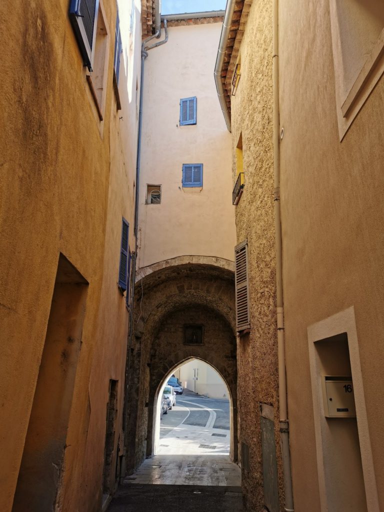 porte sarrasine interieur